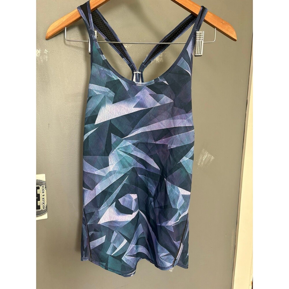 Lululemon Athletica size 4 Real Quick Singlet purple Pretty Prism tank top
